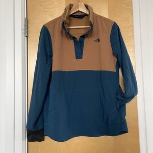 The North Face Women’s Mountain Sweatshirt Pullover